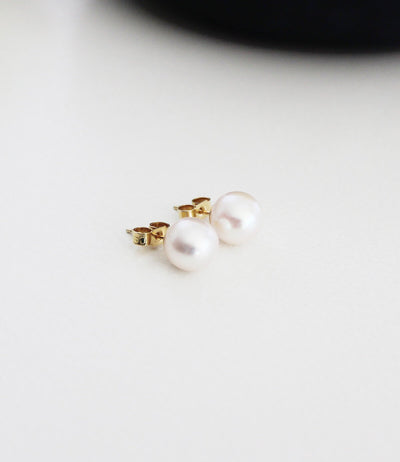 18k yellow gold pearl earrings white akoya